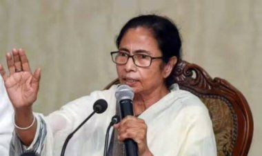 மேற்குவங்கம் : SSC ஊழலில் கைது செய்யப்பட்ட பிறகு அமைச்சர் பார்த்தா சாட்டர்ஜி முதல்வர் மம்தா பானர்ஜிக்கு 4 முறை  ஃபோன் செய்தார், ஆனால் அழைப்புகள் பதிலளிக்கப்படவில்லை !