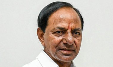 தெலுங்கானா முதல்வர் " KCR  "அரசியல் நாட்கள் எண்ணப்பட்டு வருகின்றன, ' TRS ' ல் பல ஏக்நாத் ஷிண்டேகள் உள்ளனர்' என்று எச்சரித்துள்ள மாநில பிஜேபி தலைவர் பண்டி சஞ்சய் !