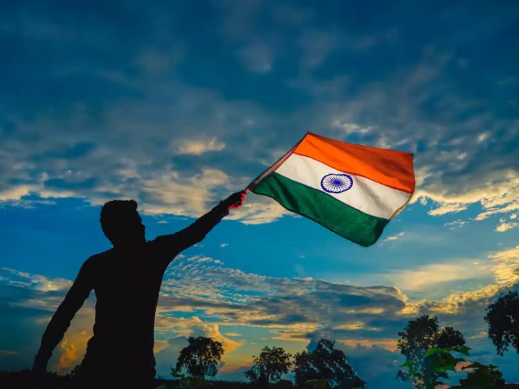 வீடு தேறும் தேசியக்கொடி இயக்கம் !
